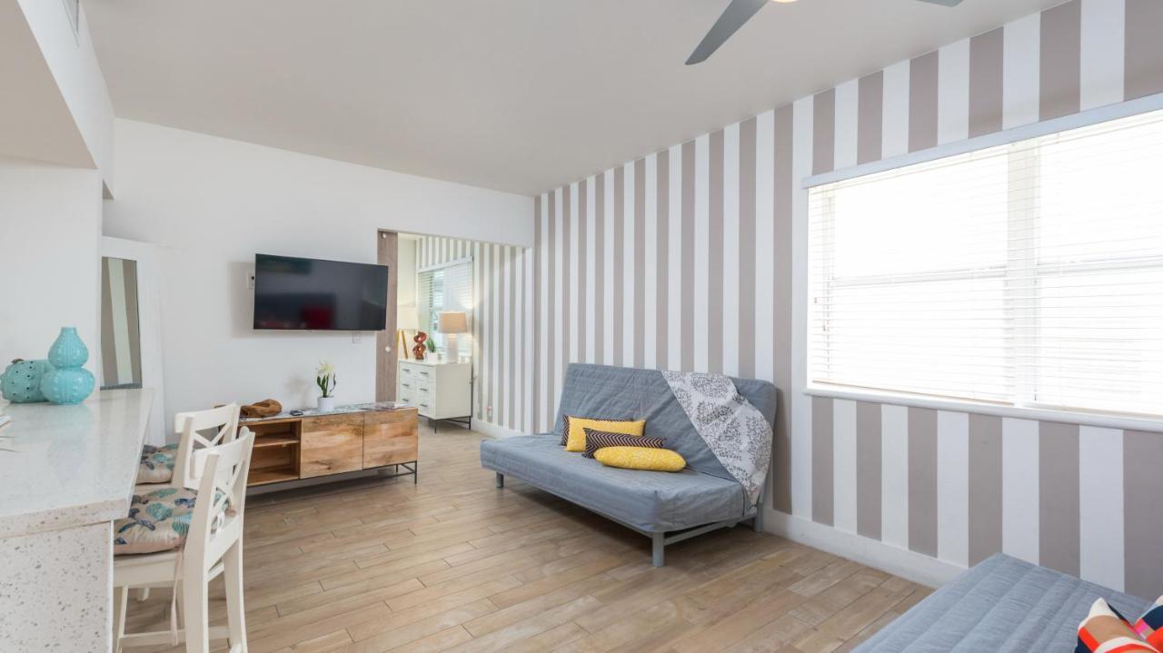 Sobe Lux Suites On Ocean Miami Beach Exterior photo