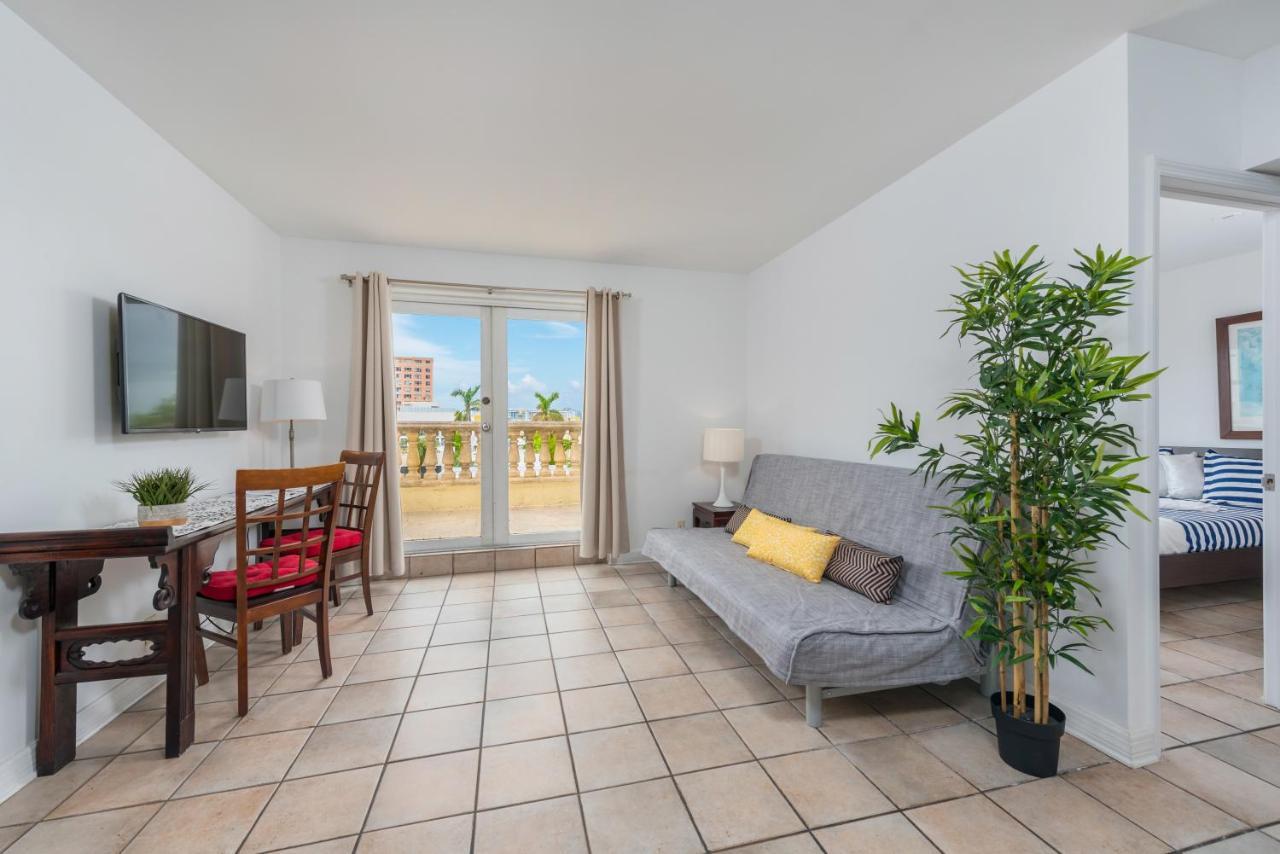 Sobe Lux Suites On Ocean Miami Beach Exterior photo